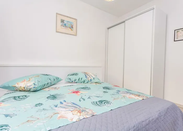 Branka Kustura 2 Apartment Hvar Town