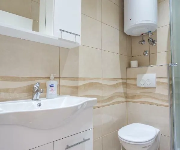 Branka Kustura 2 Apartment