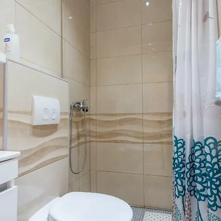 Branka Kustura 2 * 흐바르